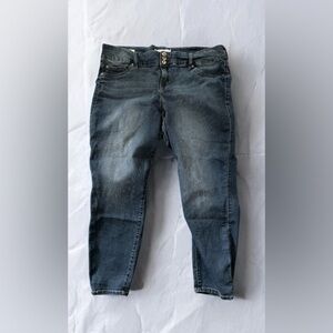 Torrid Skinny Jeans Size 24 Regular Dark Blue   SKU 22